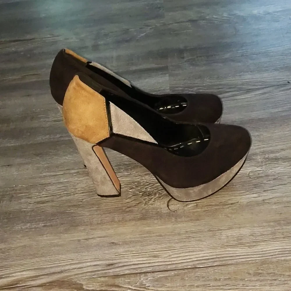 Beauty Heel suede heels Sz 9